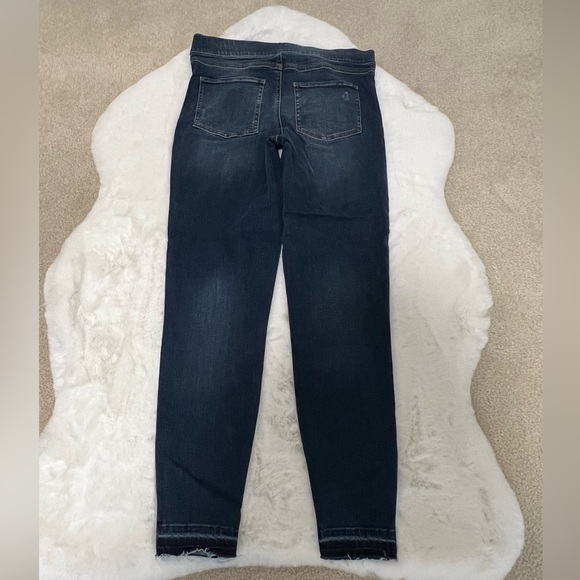 Spanx Distressed Ankle Skinny Jean - New With Tags! - Picture 9 of 14